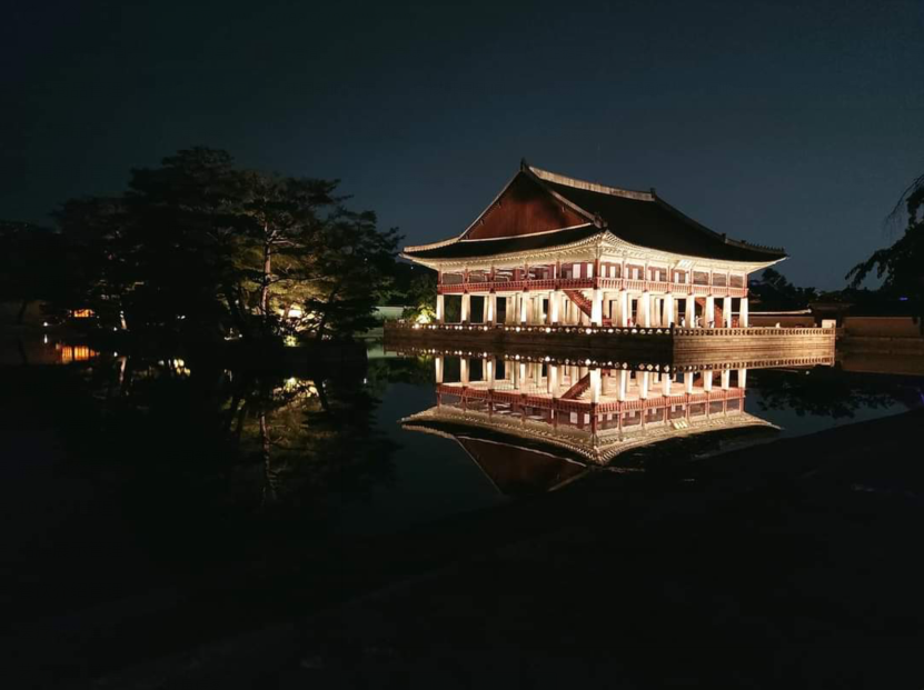 首尔秋季景福宫夜景